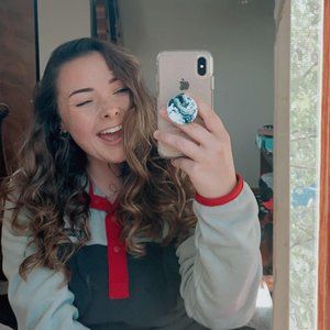 Meet your Posher, Maddie